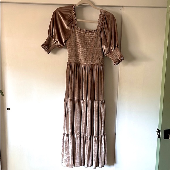 Baltic Born champagne vivaldi smocked velvet dress - Picture 1 of 4